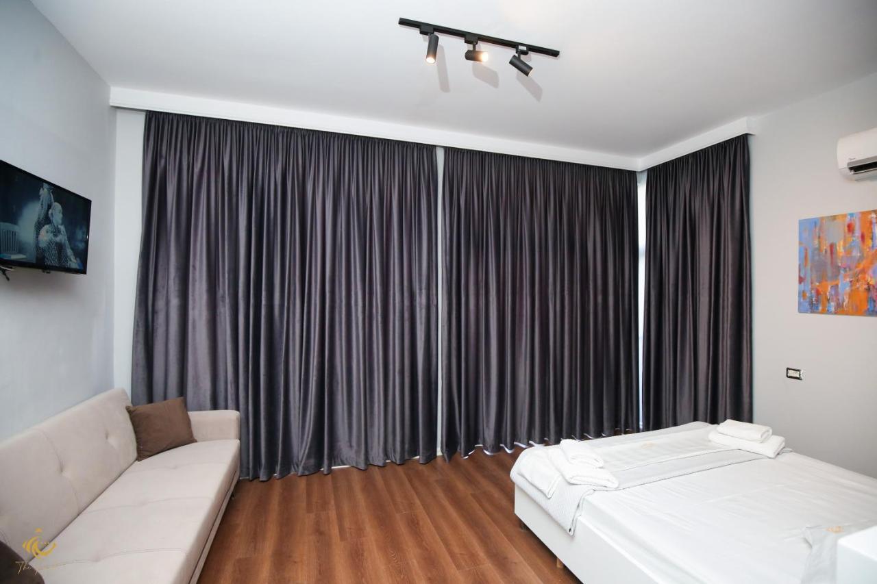 The Hart Hotel Vlore Exterior photo